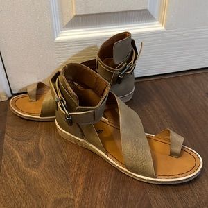 Free people sandals size 7